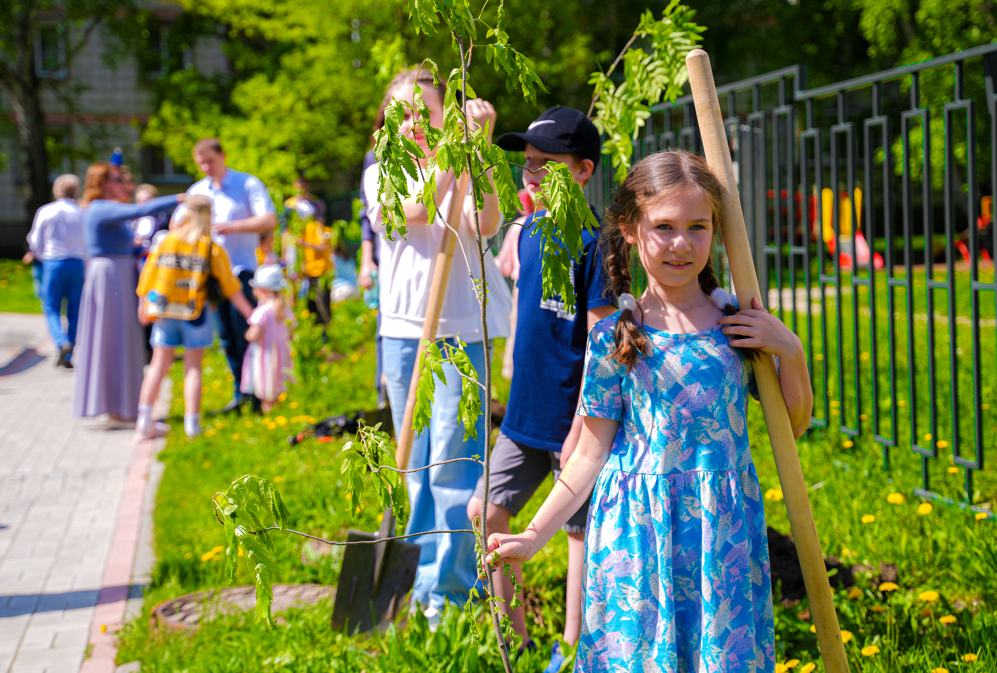 В Кольцово появилась Аллея материнской любви