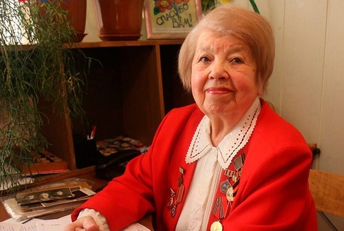 Жительница Кольцово празднует 89 лет