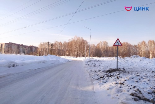 Автомобилистов Кольцово просят быть внимательнее на поворотах