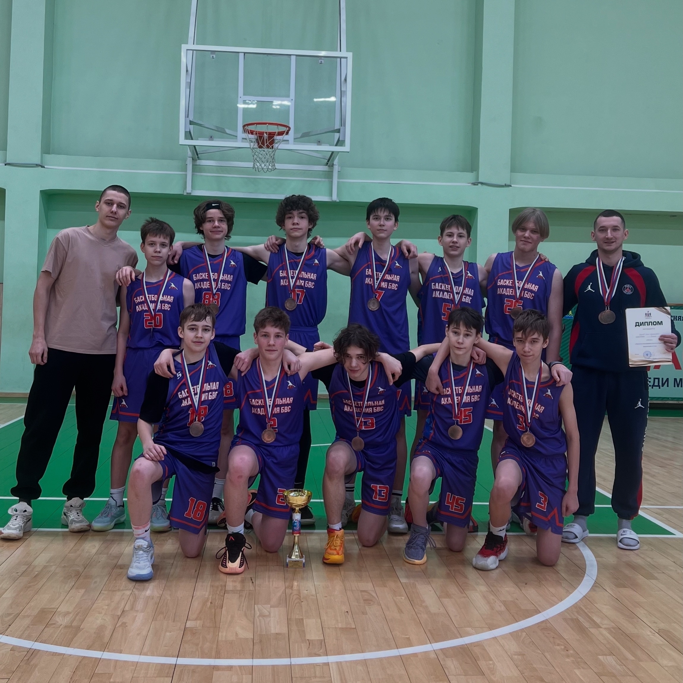 Кольцовские баскетболисты — бронзовые призеры региональных соревновнований